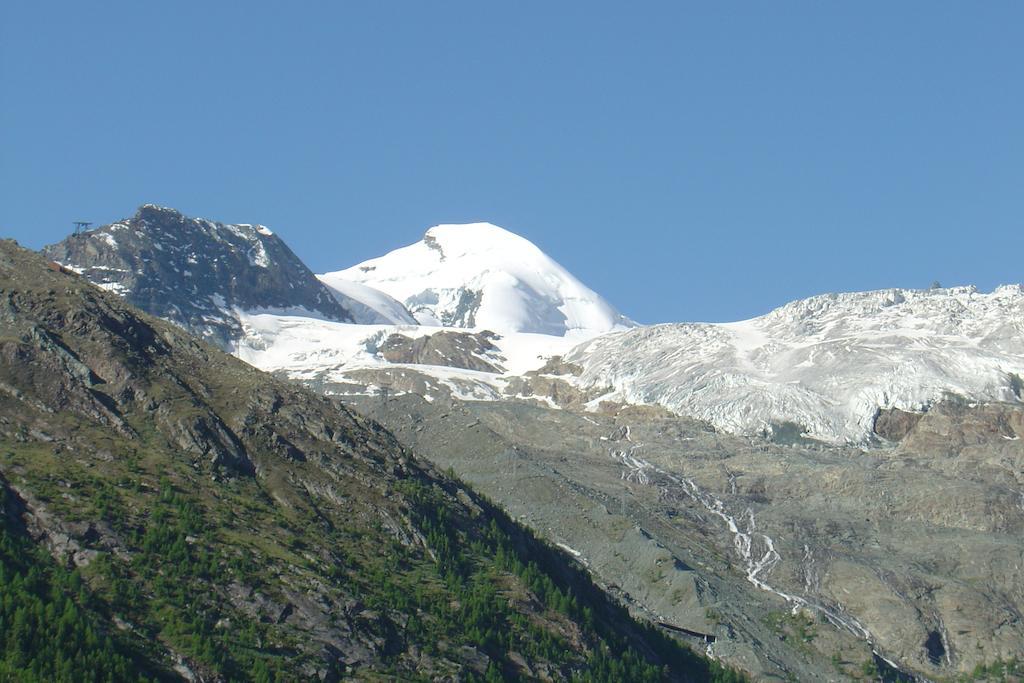 Apartmenthaus Holiday Saas Fee Eksteriør billede