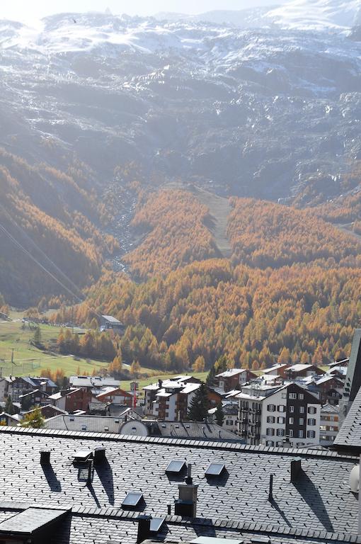 Apartmenthaus Holiday Saas Fee Eksteriør billede