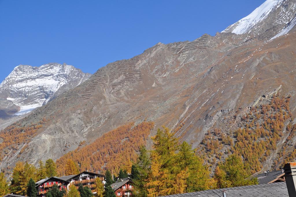 Apartmenthaus Holiday Saas Fee Eksteriør billede