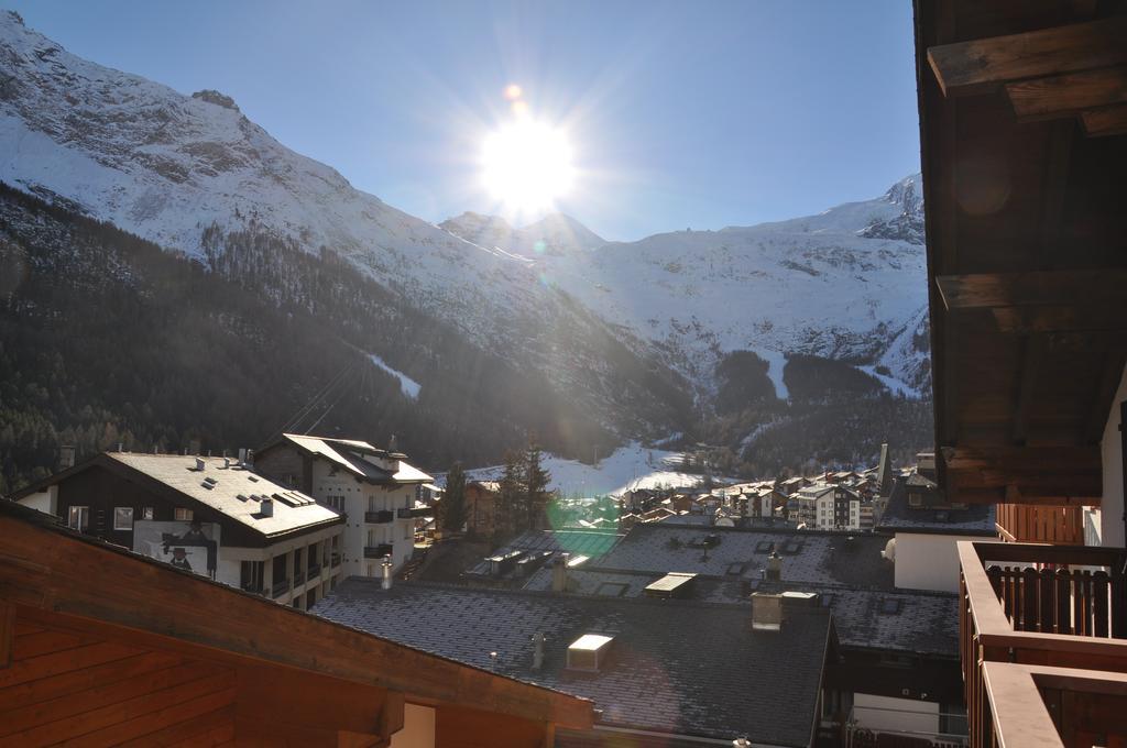 Apartmenthaus Holiday Saas Fee Eksteriør billede